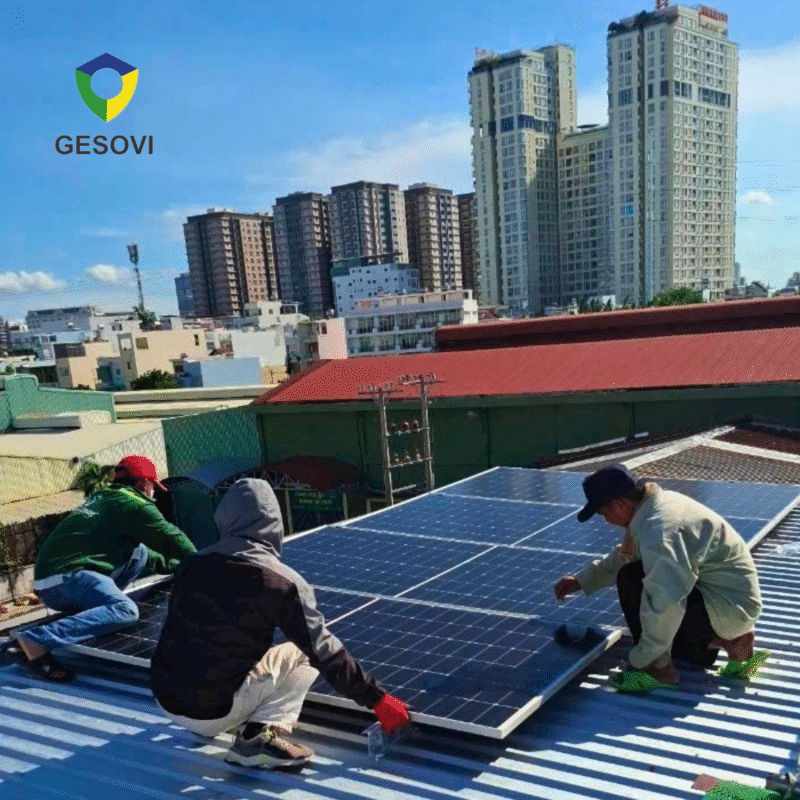 Giá lắp đặt điện mặt trời hệ 5kW có lưu trữ [mới nhất]